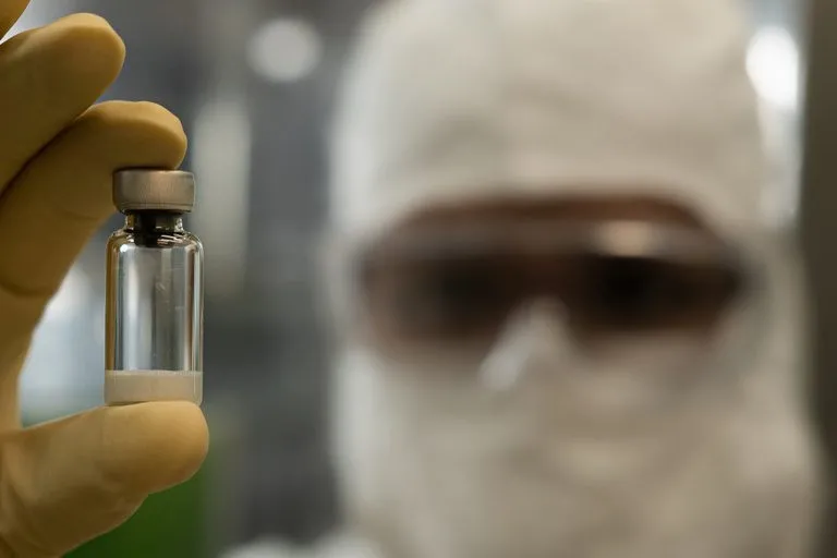 Anvisa autoriza produção nacional de vacina contra a chikungunya