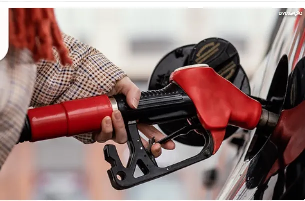 Receita Federal vence disputa judicial e garante venda de 15 milhões de litros de gasolina