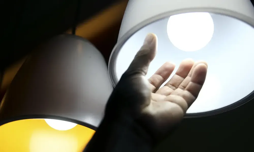 Aneel aprova R$ 5,5 bilhões para reduzir contas de luz em 22 distribuidoras