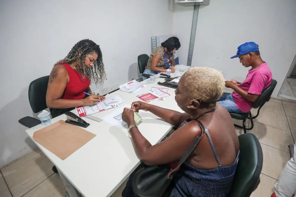 Cadastramento de ambulantes e barraqueiros inicia nesta terça