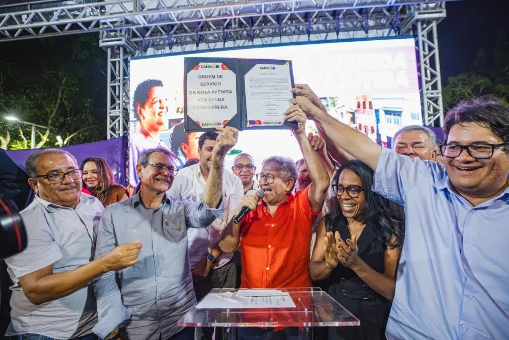 Com investimento de mais de R$ 4,9 milhões, Prefeitura assina ordem de serviço da nova Avenida Acajutiba