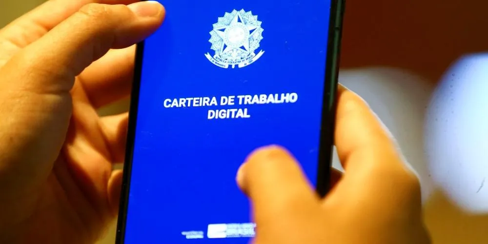 Brasil gera 228 mil empregos formais em março e supera 613 mil novas vagas no trimestre