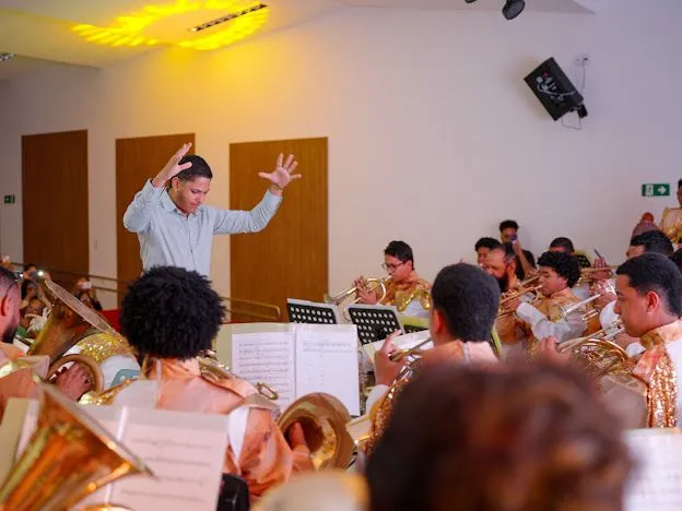 Concerto marca os 30 anos da Banda Marcial Nova Geração e emociona público